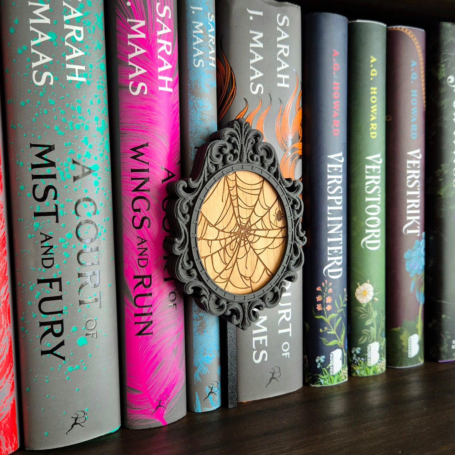 Wooden Peekout Sign - Spiderweb