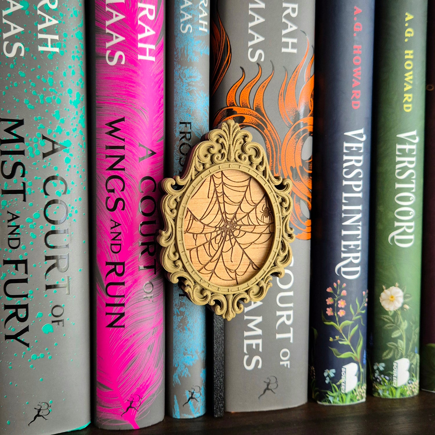 Wooden Peekout Sign - Spiderweb