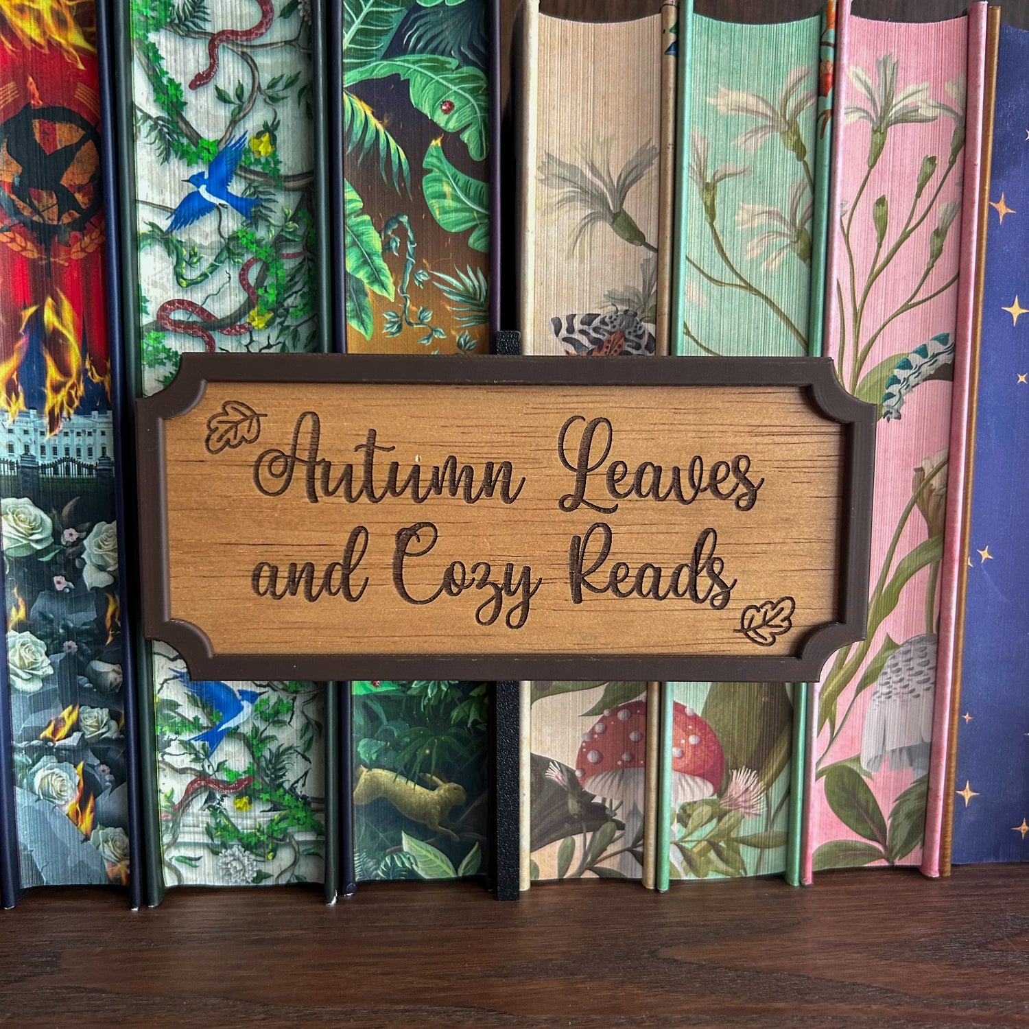 Wooden Peekout Sign - Autumn Leaves