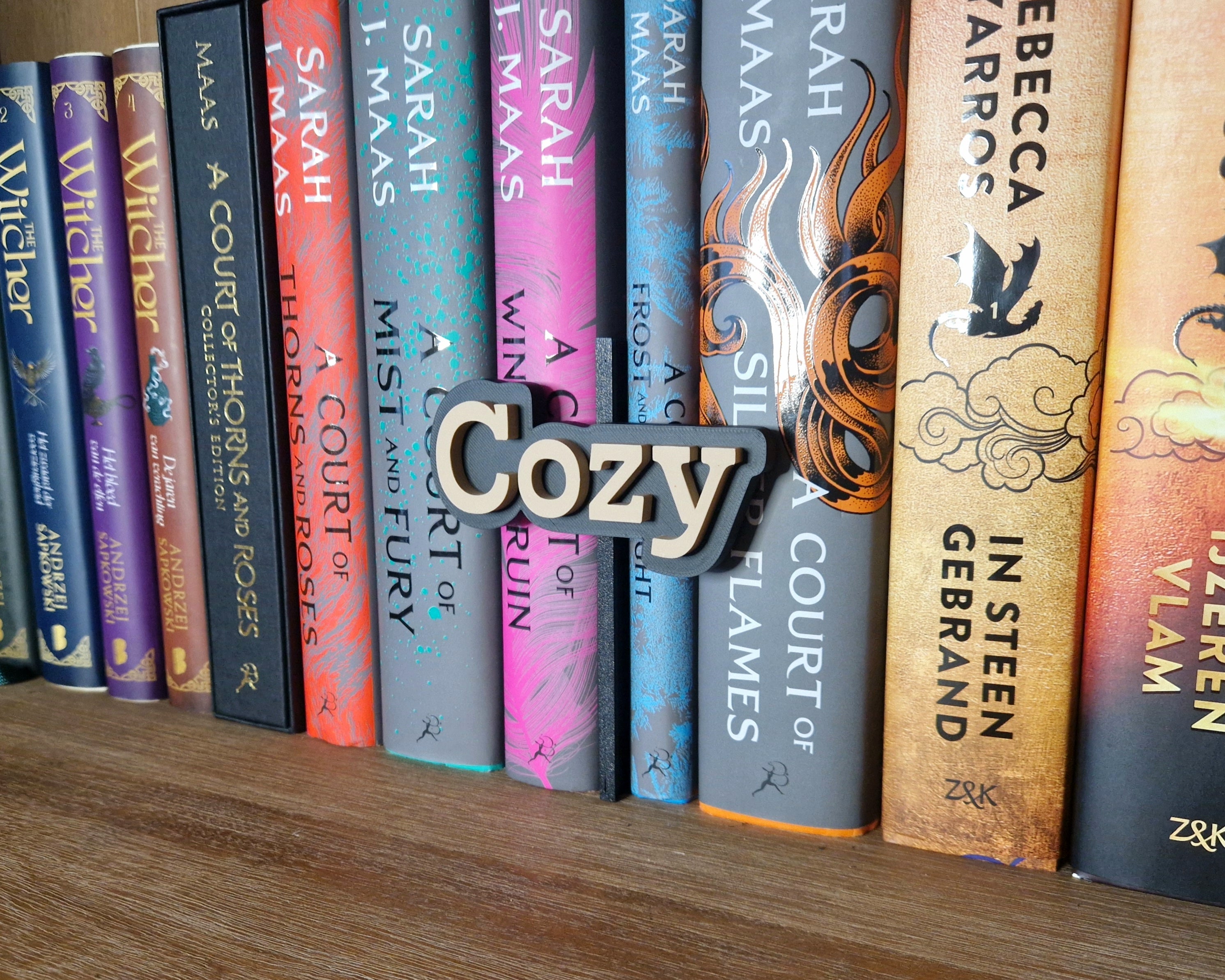 Bookshelf Peekout Sign - Cozy