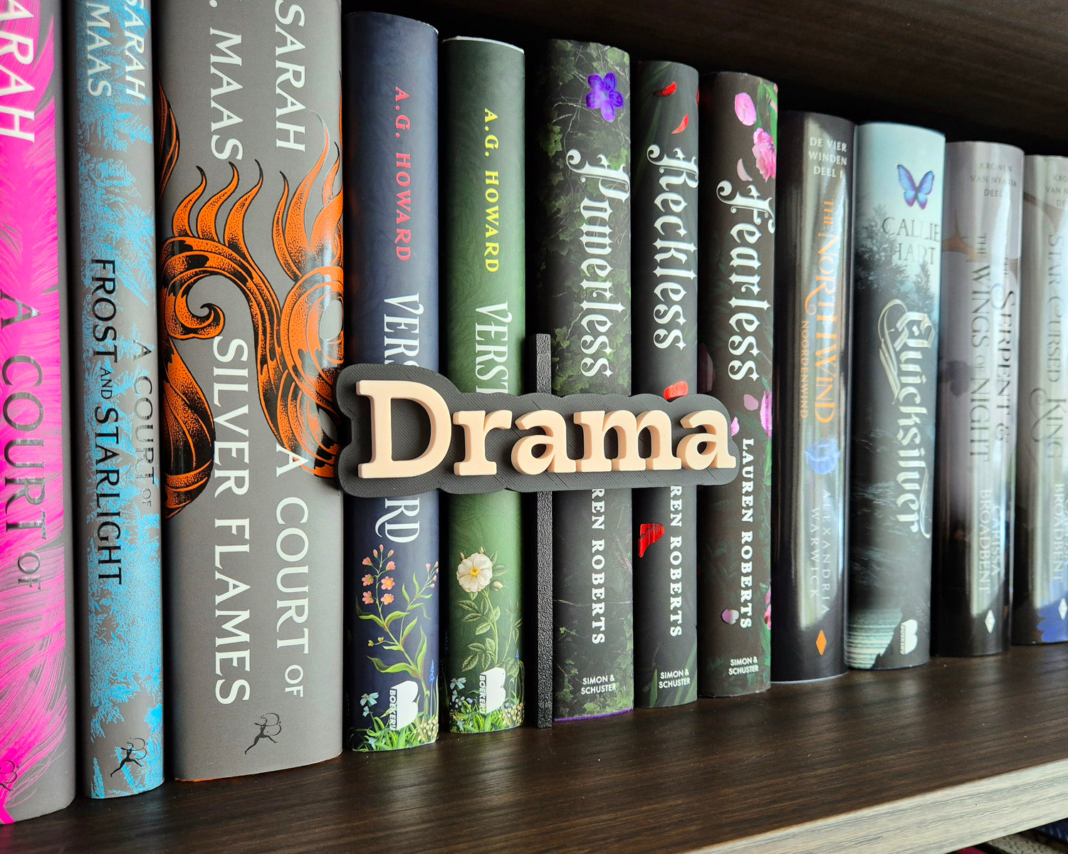 Bookshelf Peekout Sign - Drama