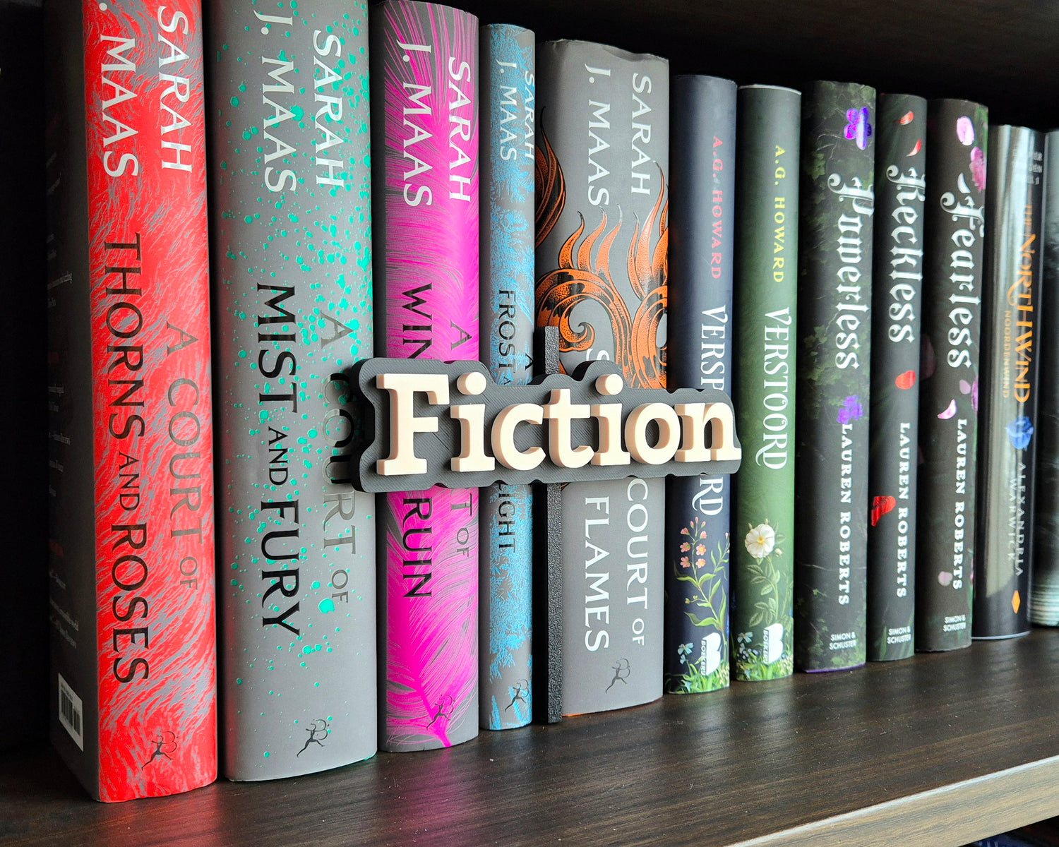 Bookshelf Peekout Sign - Fiction