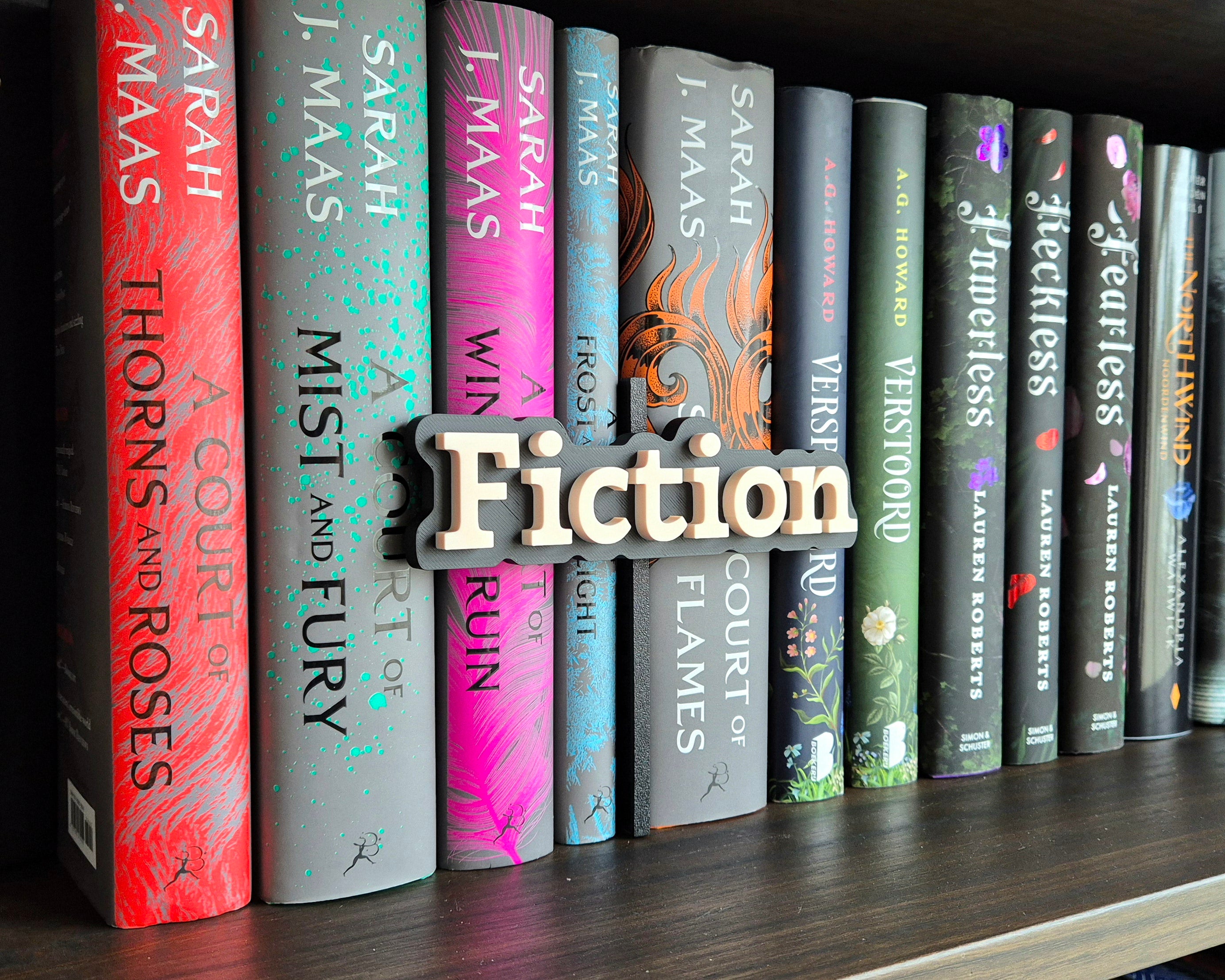 Bookshelf Peekout Sign - Fiction