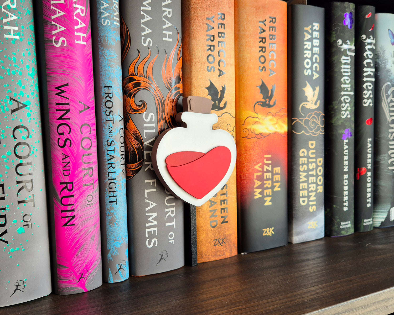 Bookshelf Peekout Sign - Heart Potion Bottle