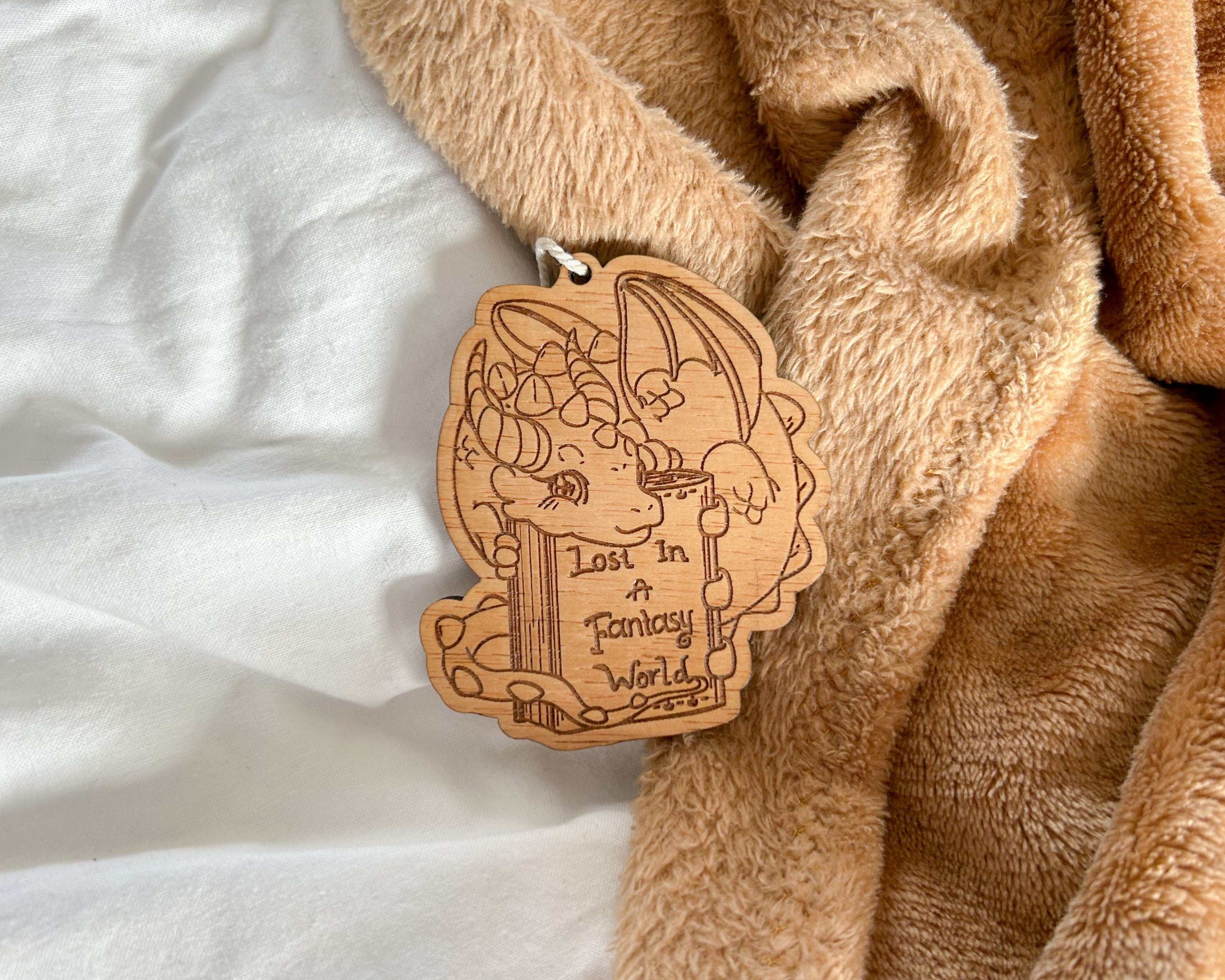 Bookish Ornament - Lost in a Fantasy world