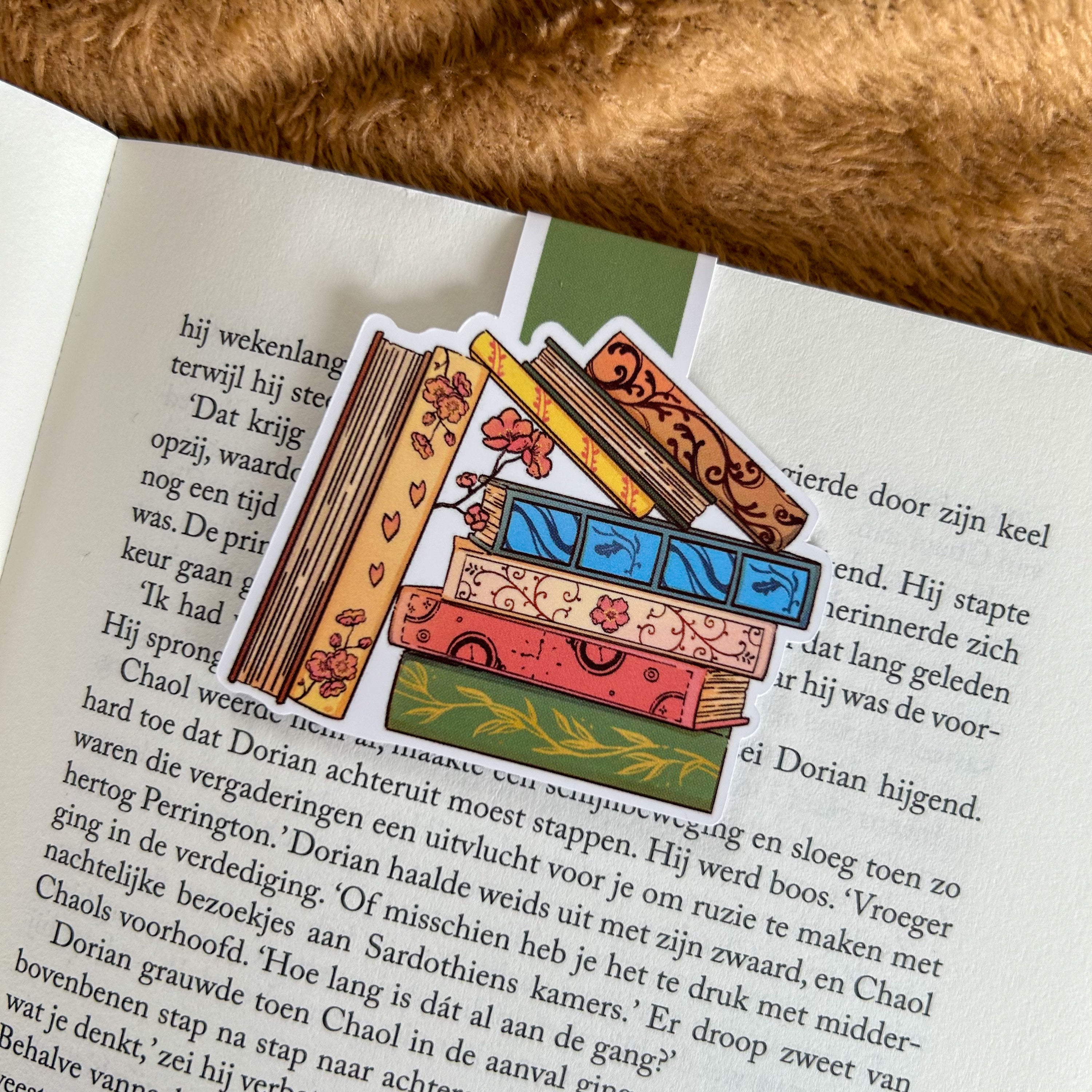 Magnetic bookmark - Book Pile