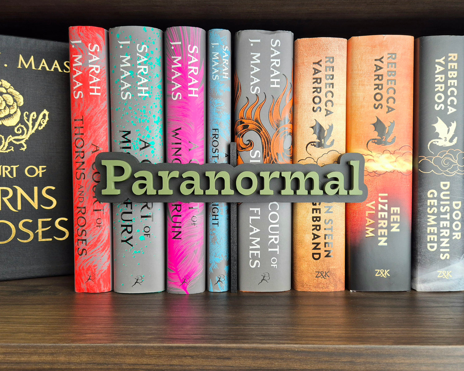 Bookshelf Peekout Sign - Paranormal