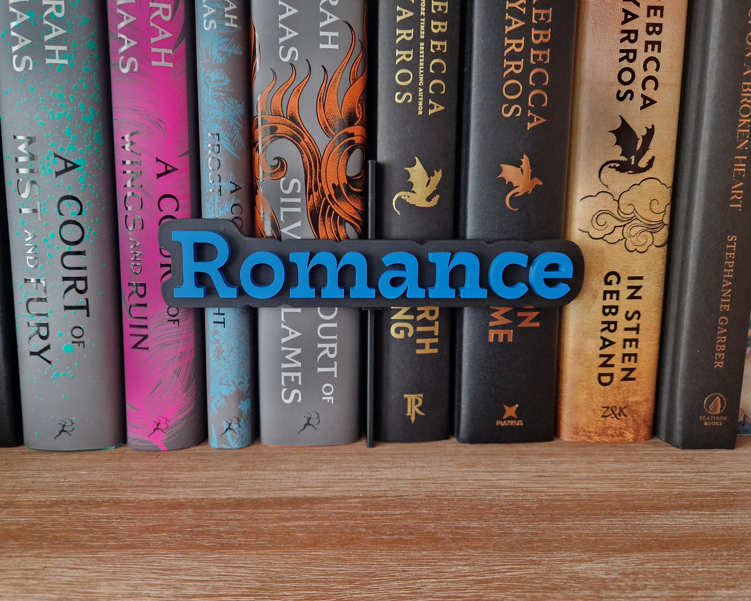 Bookshelf Peekout Sign - Romance