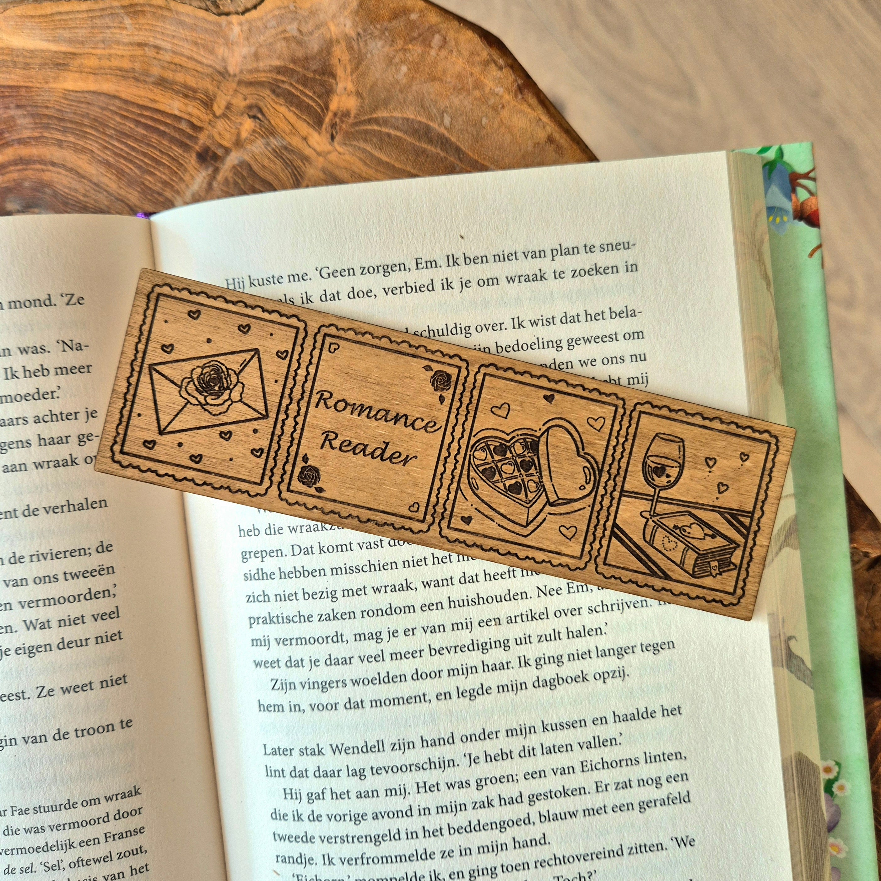 Houten Boekenlegger - Romance Reader