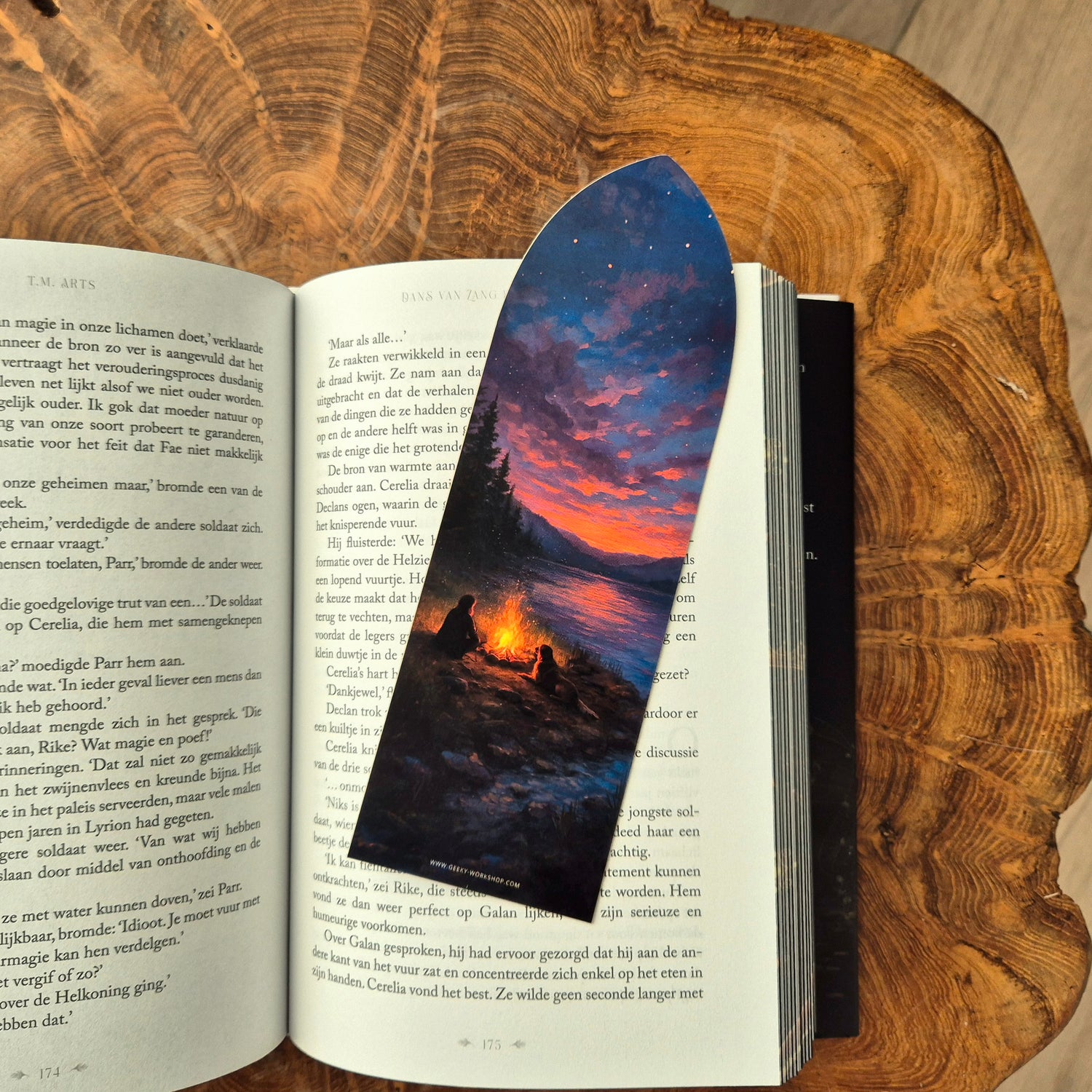 Booknook bookmark - Sunset Campfire