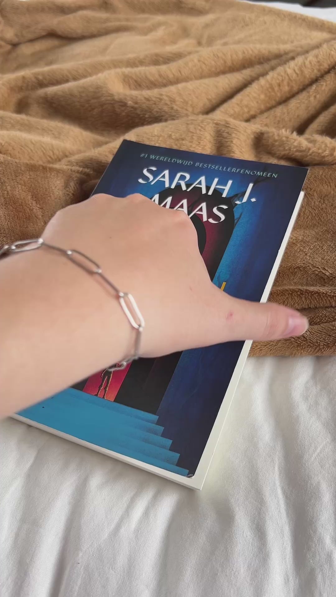 Magnetic bookmark - Fall into a good book