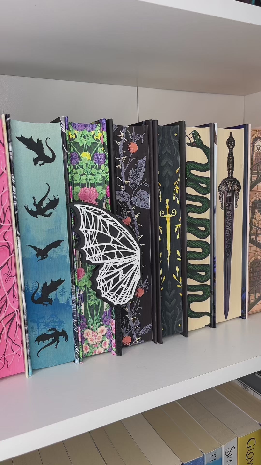 Bookshelf Peekout Sign - Spiderweb Butterfly Wings