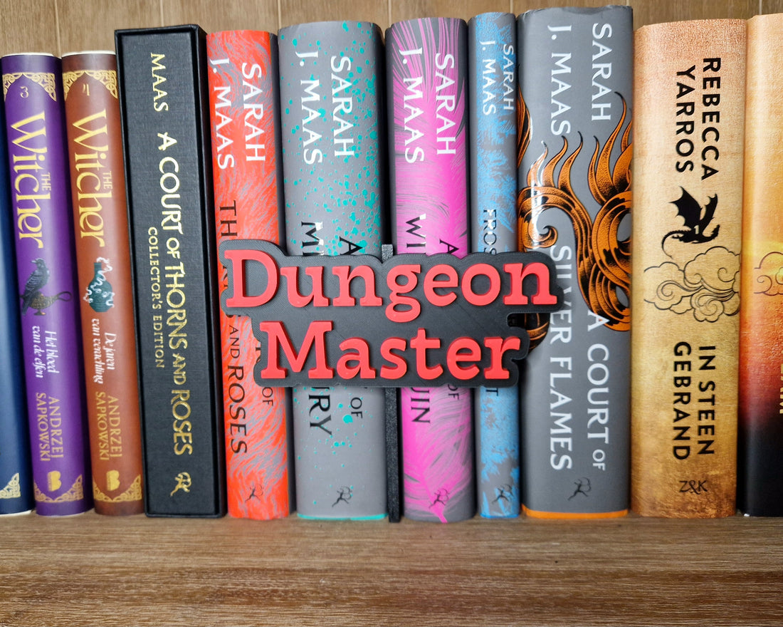 Bookshelf Peekout Sign - Dungeon Master