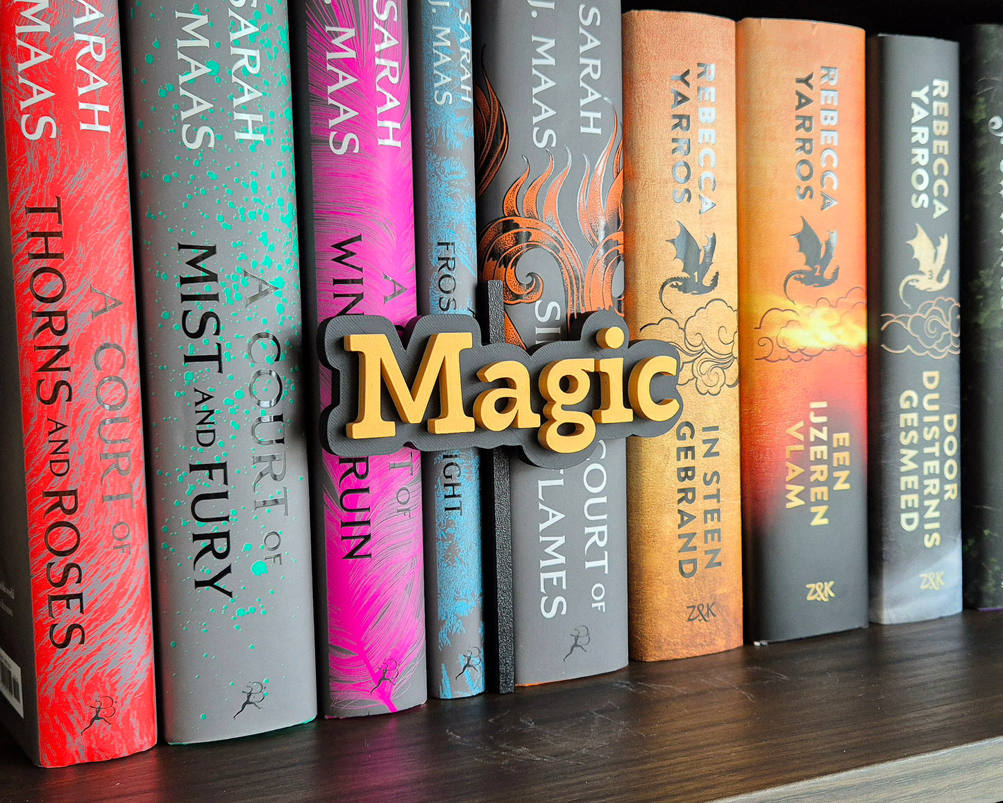 Bookshelf Peekout Sign - Magic