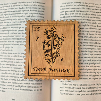 Bookish Postzegel Onderzetter - Dark Fantasy