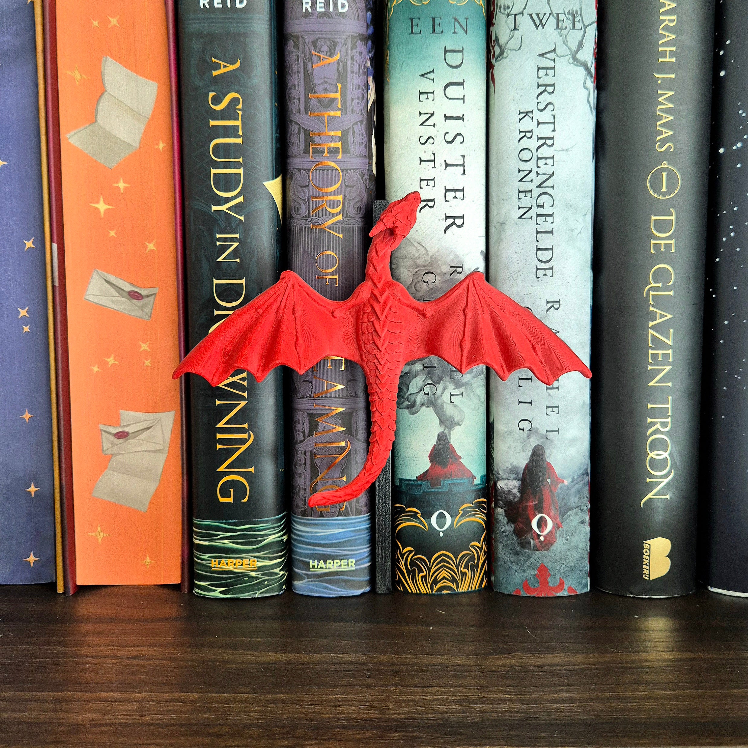 Bookshelf Peekout Sign - Dragon