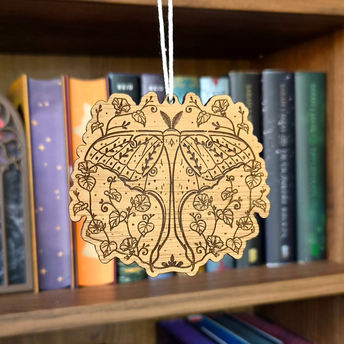 Houten Ornament - Floral Luna Moth