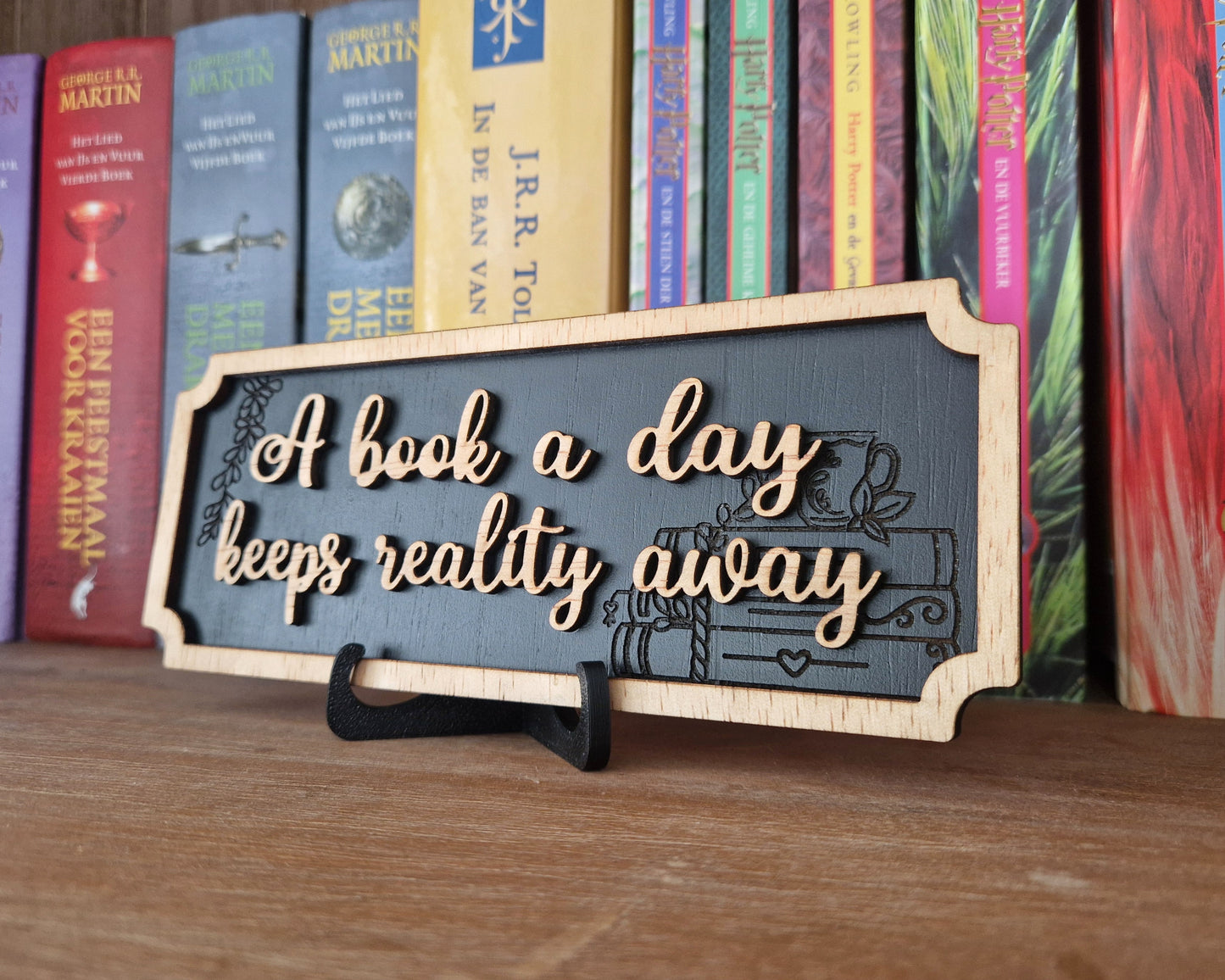 Bookshelf Sign - "A book a day"