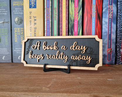 Bookshelf Sign - "A book a day"