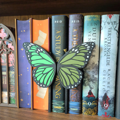 Bookshelf Peekout Sign - Butterfly Wing