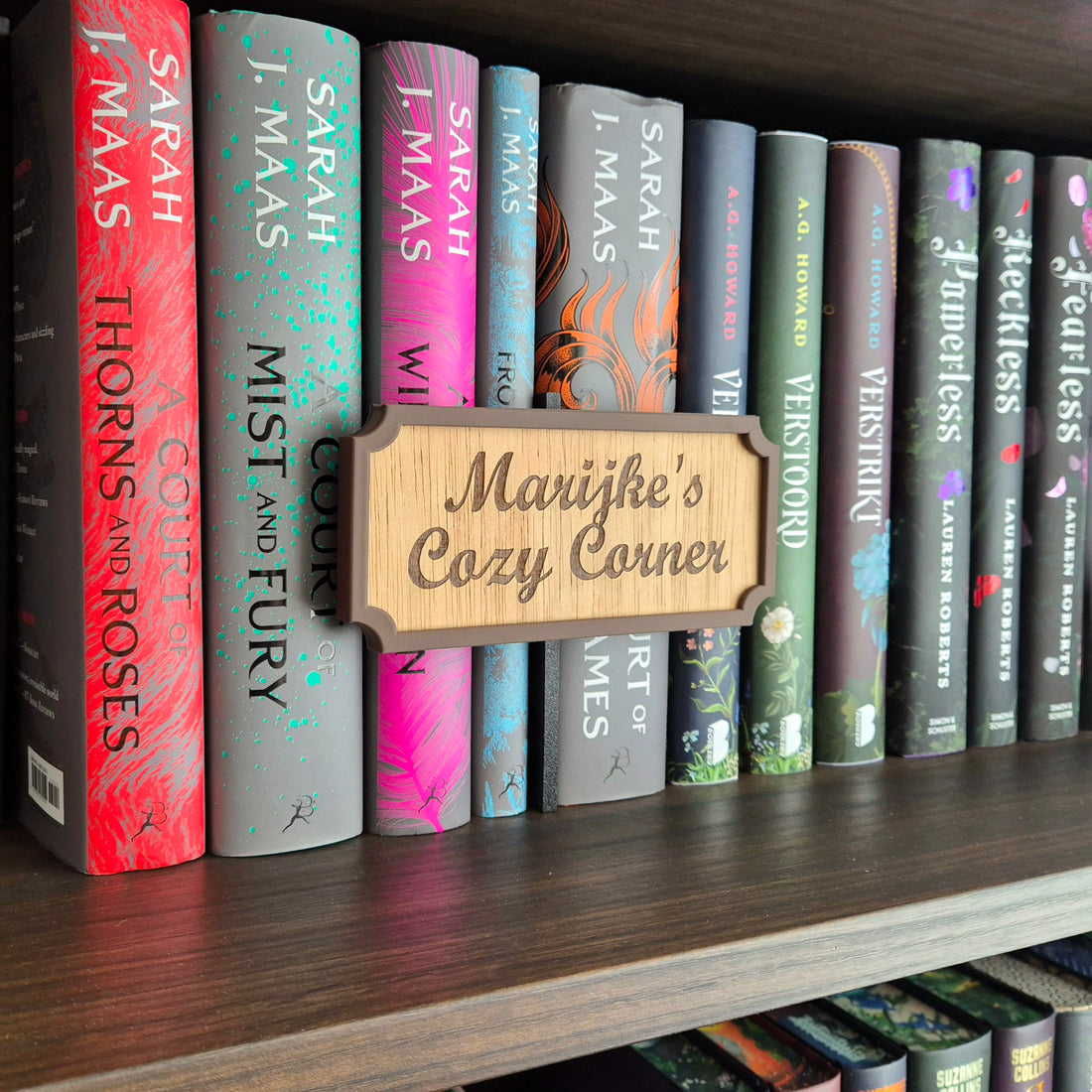 Wooden Peekout Sign - Cozy Corner