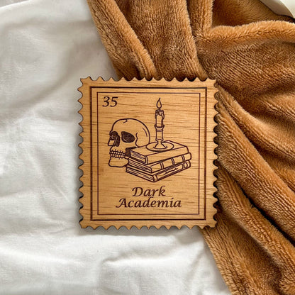 Bookish Postzegel Onderzetter - Dark Academia