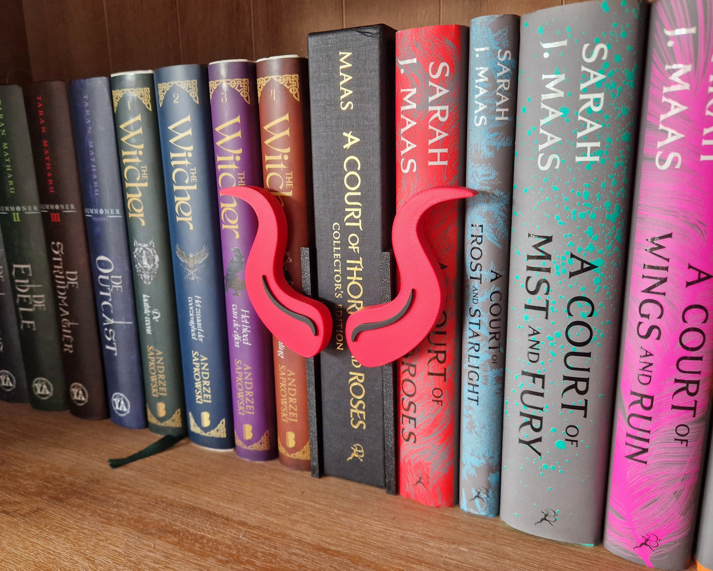 Bookshelf Peekout Sign - Devilish horns (set of 2)