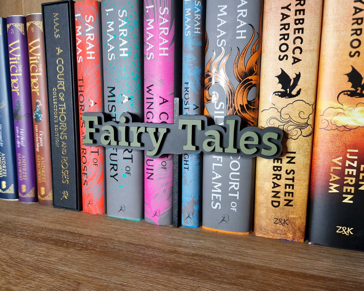 Bookshelf Peekout Sign - Fairy Tales