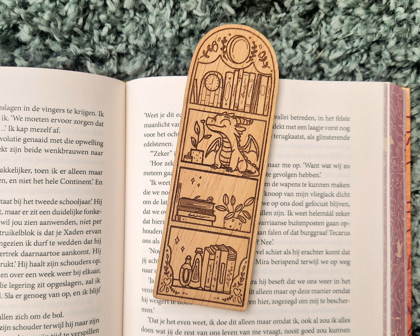 Genre Bookmark - Fantasy Book Case