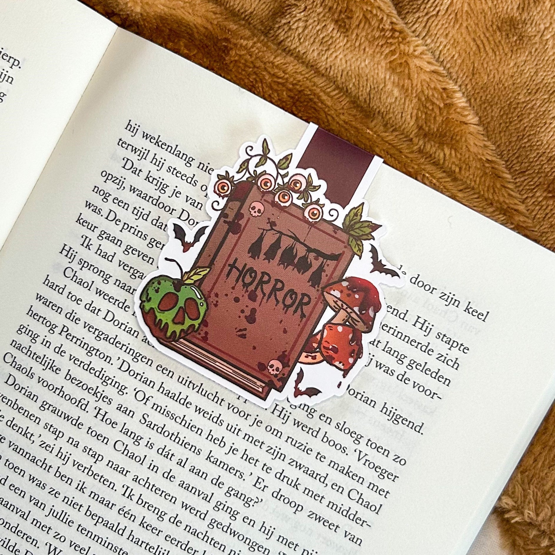 Magnetic bookmark - Horror