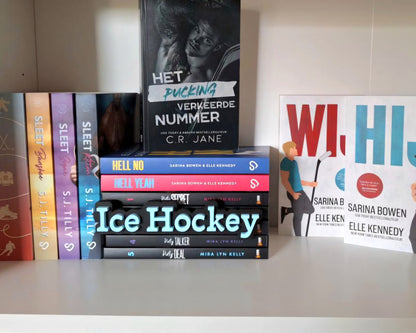 Bookshelf Peekout Sign - Ice Hockey