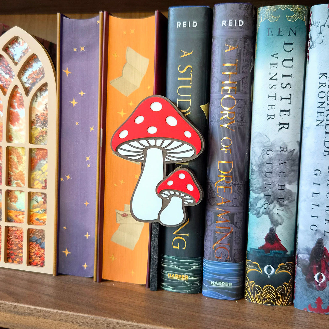 Bookshelf Peekout Sign - Mushrooms