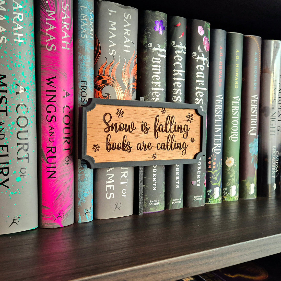 Wooden Peekout Sign - Snow is Falling