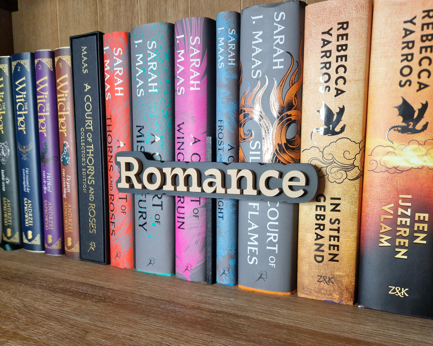 Bookshelf Peekout Sign - Romance