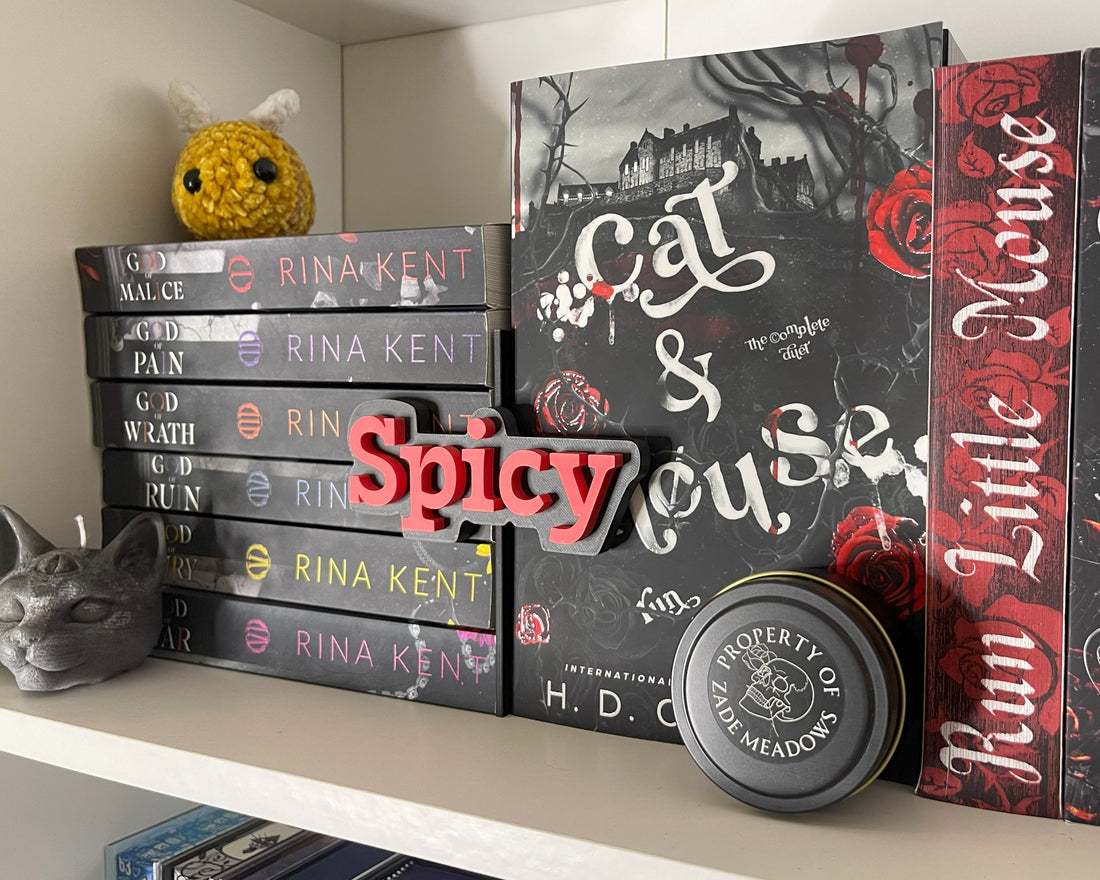 Bookshelf Peekout Sign - Spicy