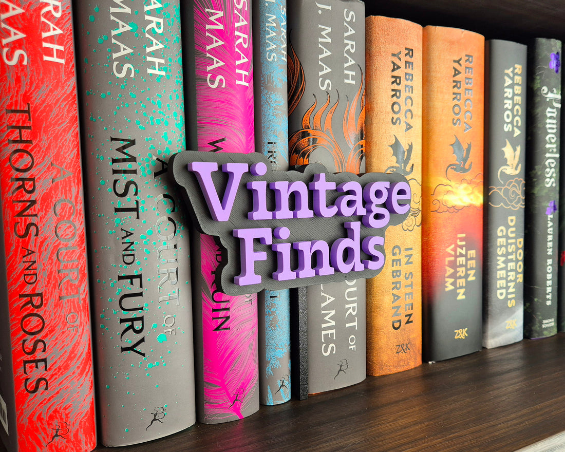 Bookshelf Peekout Sign - Vintage Finds