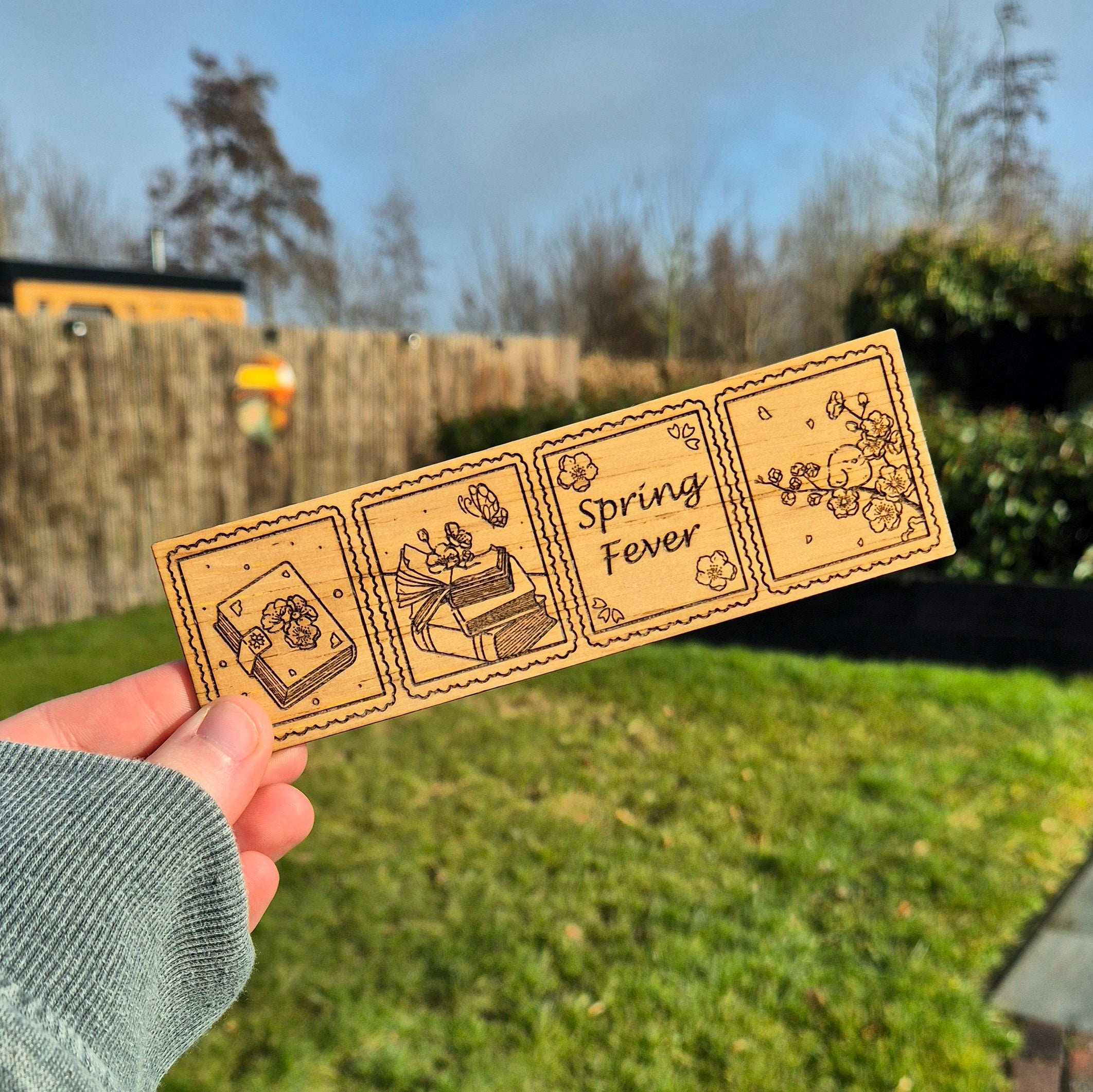 Houten Boekenlegger - Spring Fever