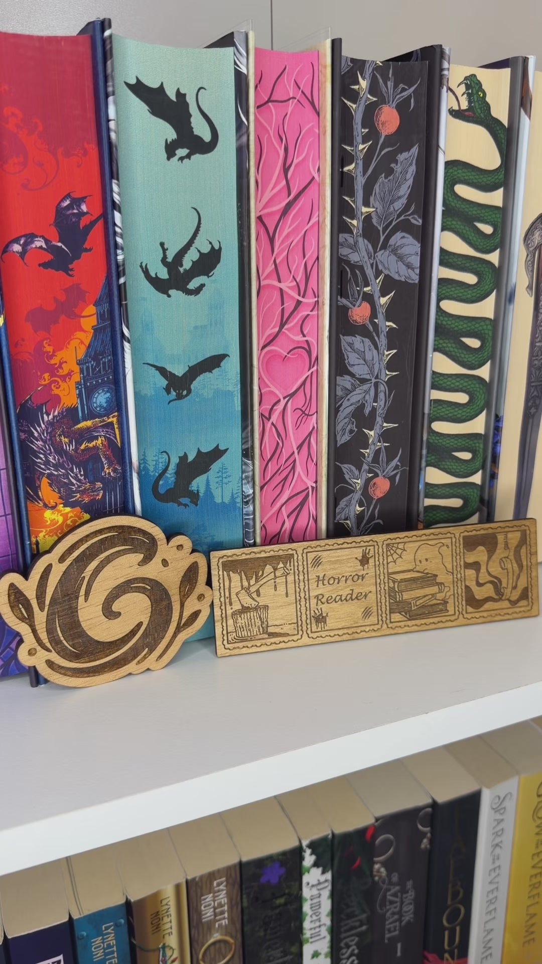 Houten Boekenlegger - Horror Reader