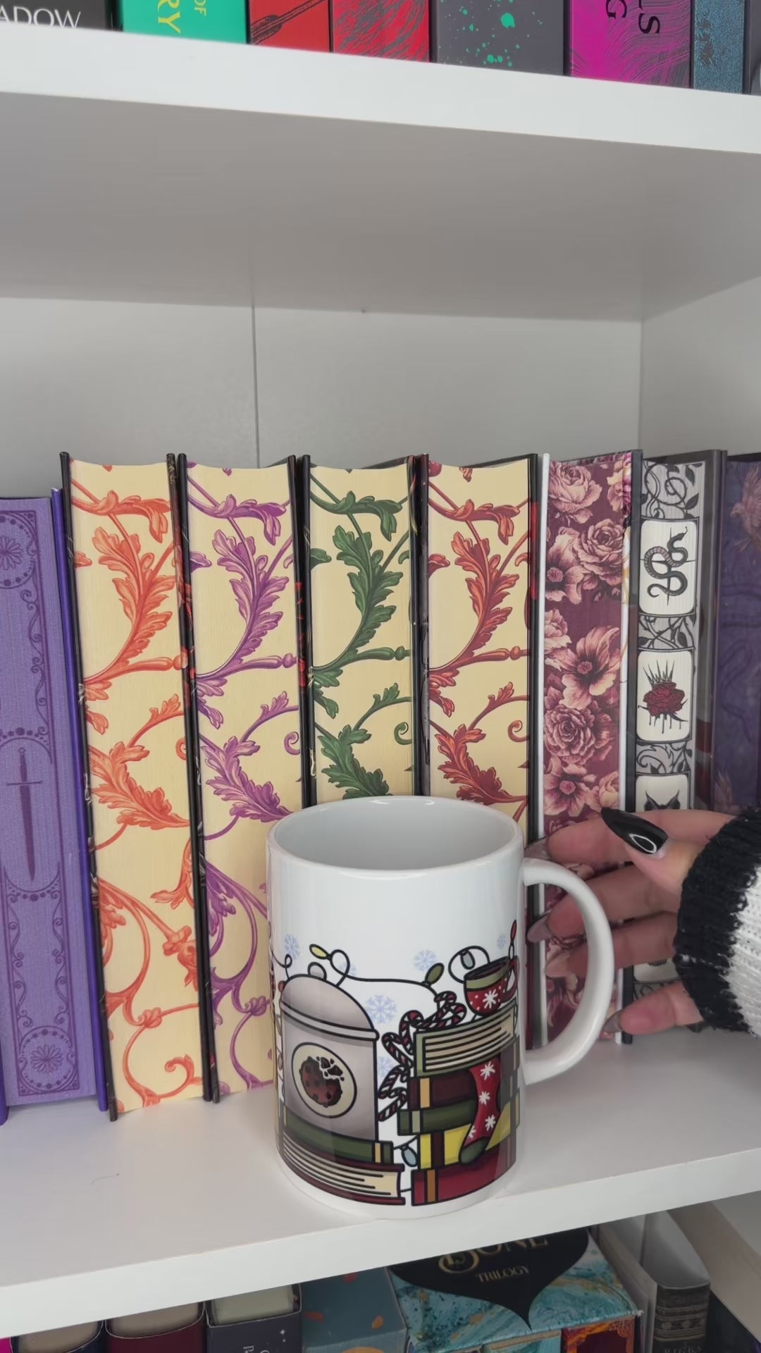 Winter mug - Bookshelf