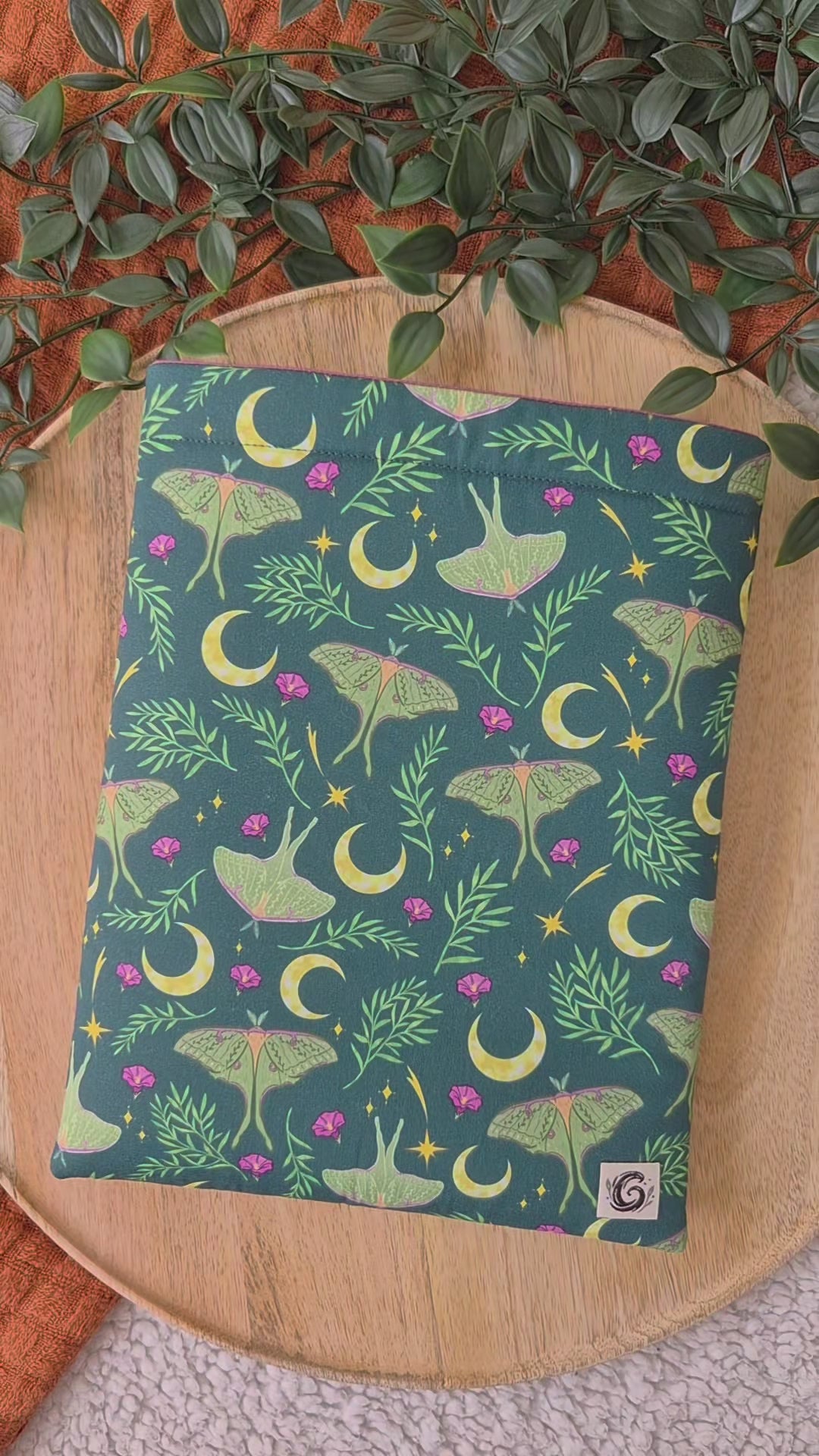 Booksleeve - Floral Luna Moth