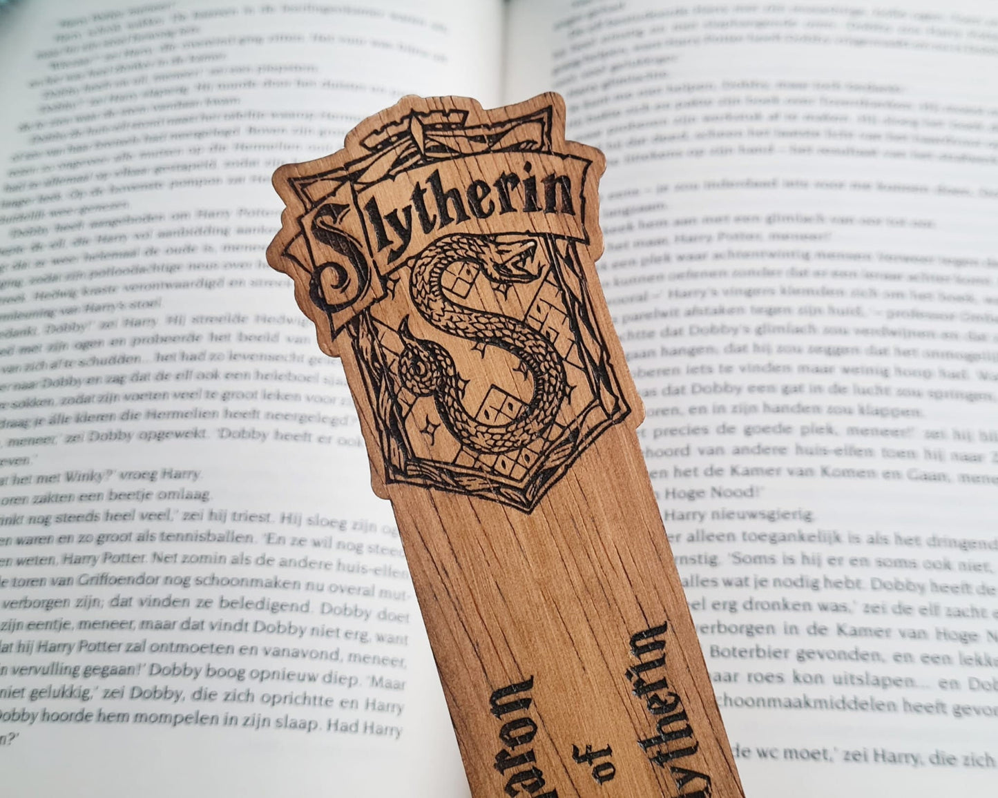Harry Potter Inspired Wooden Bookmark - Hogwarts Houses - Book lover gift - Gryffindor, Ravenclaw, Hufflepuff, Slytherin - Potterhead gift