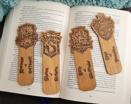 Harry Potter Inspired Wooden Bookmark - Hogwarts Houses - Book lover gift - Gryffindor, Ravenclaw, Hufflepuff, Slytherin - Potterhead gift